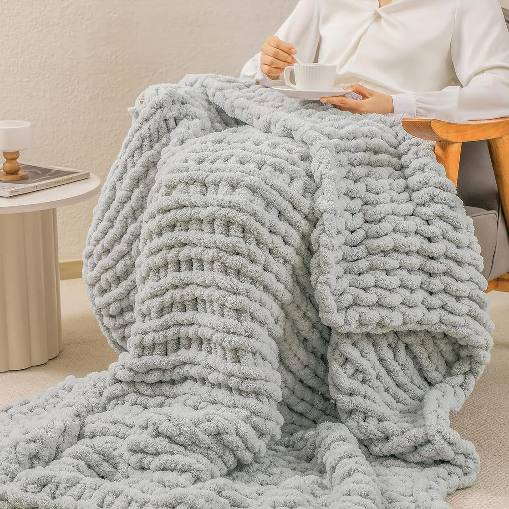 Light Grey Jumbo Chenille Knit Blanket