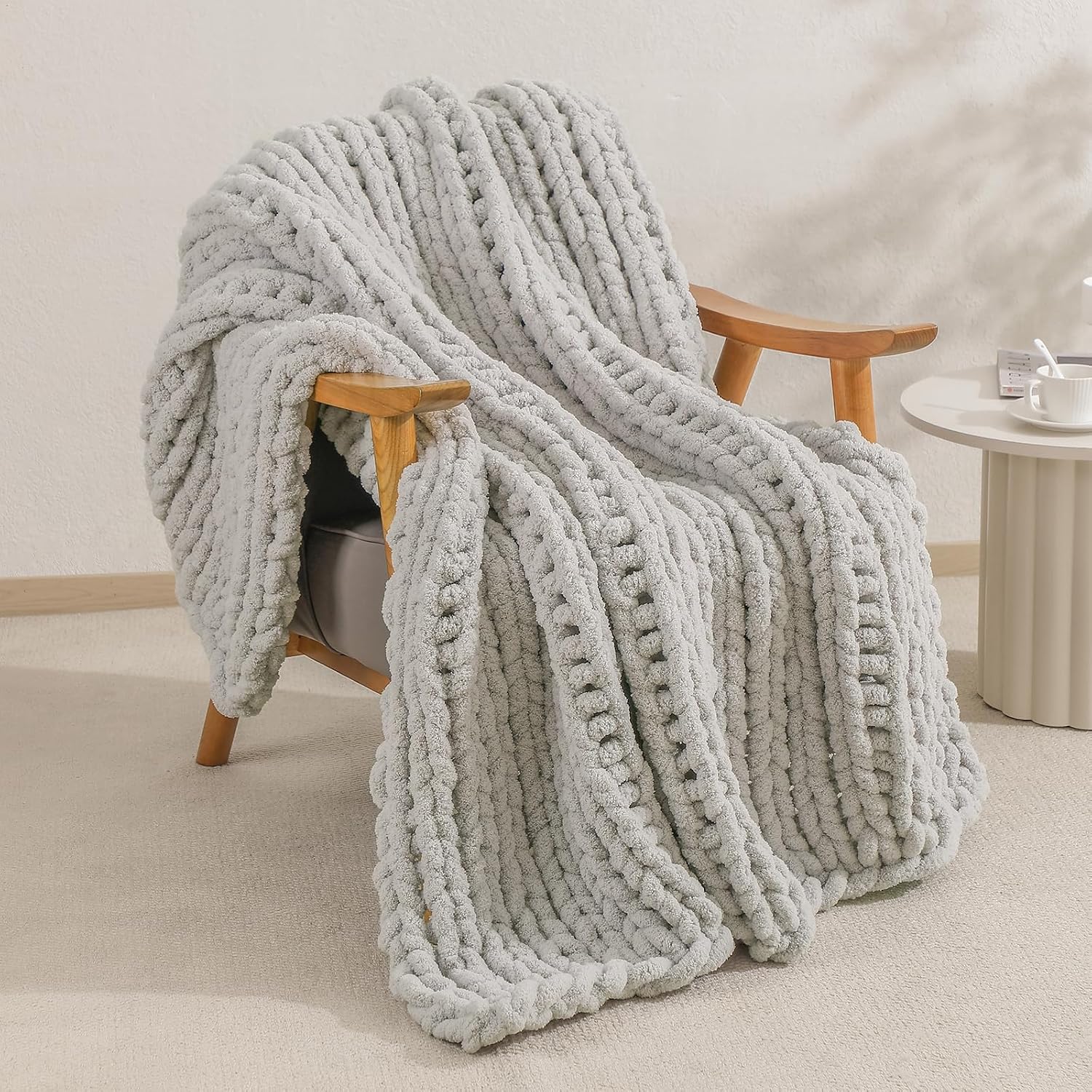 Light Grey Jumbo Chenille Knit Blanket