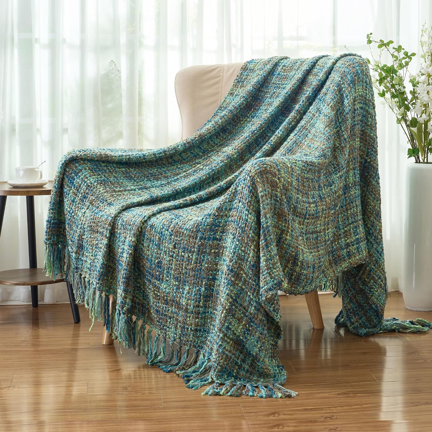 Green Tassel Woven Throw Blanket